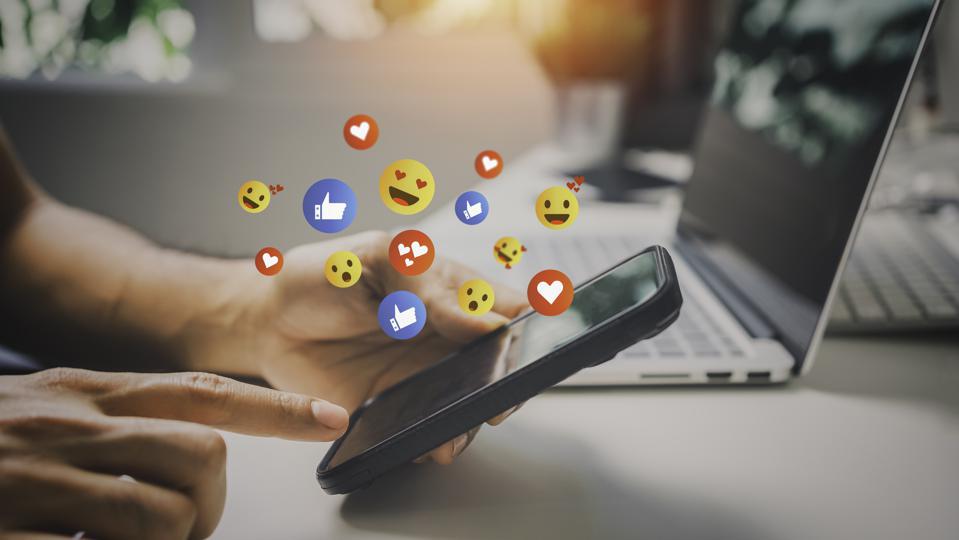 Las aplicaciones que pueden espiarte encubiertamente a través de tu teléfono móvil